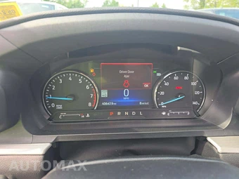 2022 Ford Explorer XLT - miniatura 9