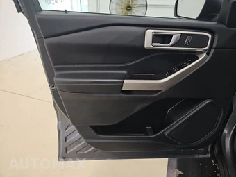 2022 Ford Explorer XLT - miniatura 9