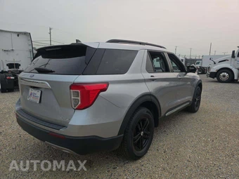 2022 Ford Explorer XLT - miniatura 3