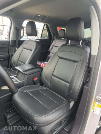 2022 Ford Explorer XLT - miniatura 6