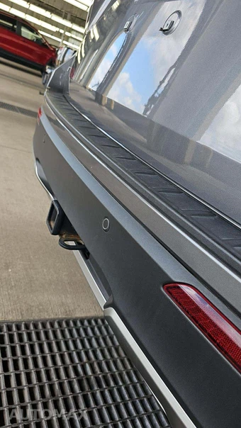 2022 Ford Explorer XLT - miniatura 19