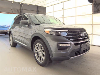 2022 Ford Explorer XLT - miniatura 3