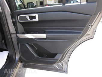 2022 Ford Explorer XLT - miniatura 62
