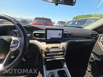 2022 Ford Explorer XLT – miniatura 11