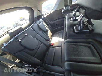 2022 Ford Explorer XLT – miniatura 14