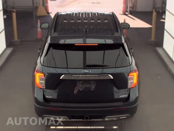 2022 Ford Explorer XLT – miniatura 5