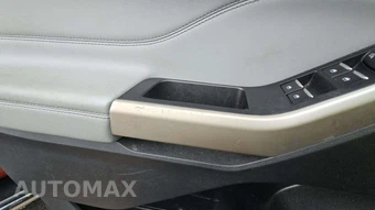 2022 Ford Explorer XLT - miniatura 12