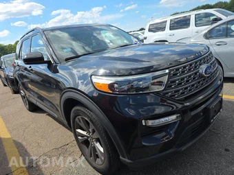 2022 Ford Explorer XLT - miniatura 3