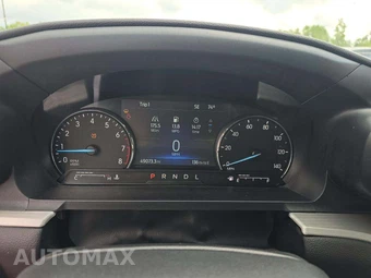 2022 Ford Explorer XLT - miniatura 6