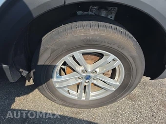 2022 Ford Explorer XLT - miniatura 11