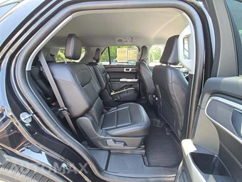 2022 Ford Explorer XLT - miniatura 17