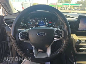 2022 Ford Explorer XLT - miniatura 10