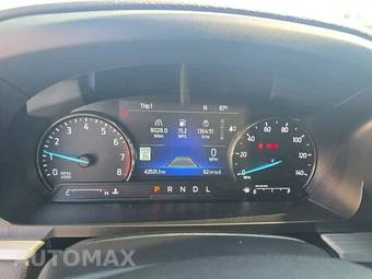 2022 Ford Explorer XLT - miniatura 12