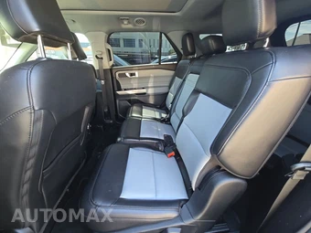 2022 Ford Explorer XLT - miniatura 13