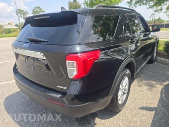 2022 Ford Explorer XLT - miniatura 3
