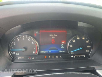2022 Ford Explorer XLT - miniatura 9