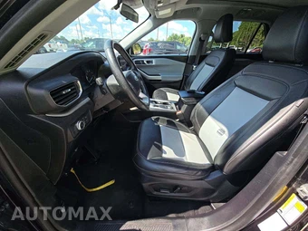 2022 Ford Explorer XLT - miniatura 3