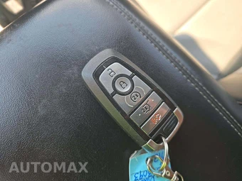 2022 Ford Explorer XLT - miniatura 5