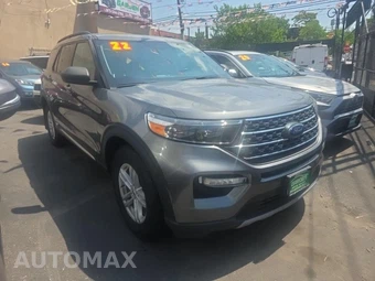 2022 Ford Explorer XLT - miniatura 3