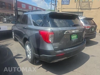 2022 Ford Explorer XLT - miniatura 6