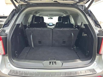 2022 Ford Explorer XLT - miniatura 15