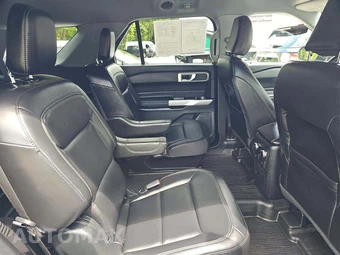 2022 Ford Explorer XLT - miniatura 17