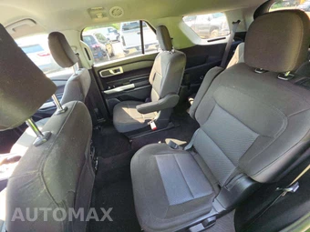 2022 Ford Explorer XLT - miniatura 10