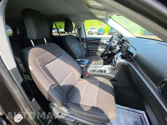 2022 Ford Explorer XLT - miniatura 16