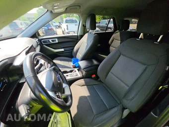 2022 Ford Explorer XLT - miniatura 3