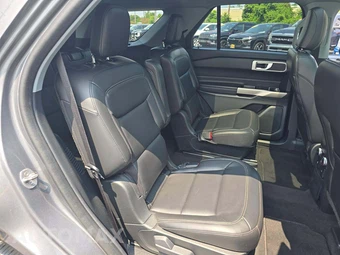 2022 Ford Explorer XLT - miniatura 14