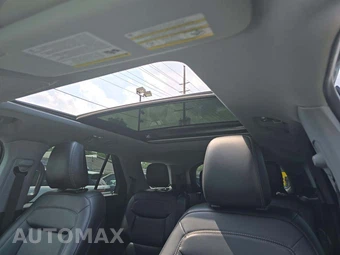 2022 Ford Explorer XLT - miniatura 8