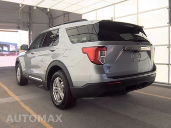 2022 Ford Explorer XLT – miniatura 6