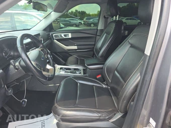 2022 Ford Explorer XLT - miniatura 13