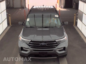 2022 Ford Explorer XLT - miniatura 2