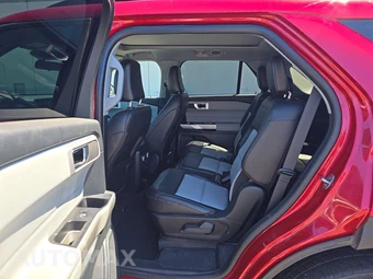 2022 Ford Explorer XLT - miniatura 13