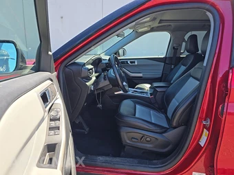 2022 Ford Explorer XLT - miniatura 7