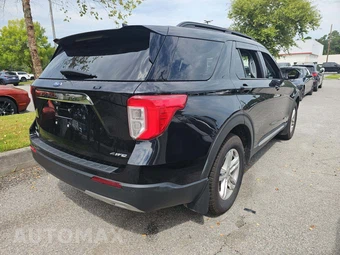2022 Ford Explorer XLT - miniatura 3