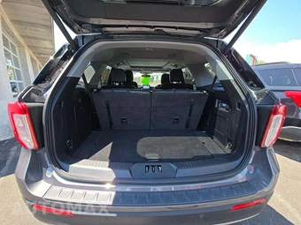 2022 Ford Explorer XLT - miniatura 15