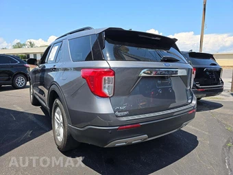 2022 Ford Explorer XLT - miniatura 2