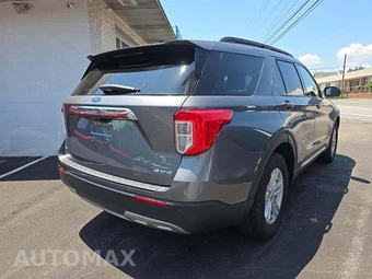 2022 Ford Explorer XLT - miniatura 3