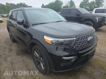 2022 Ford Explorer XLT - miniatura 3