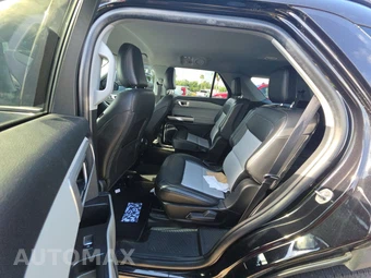 2022 Ford Explorer XLT – miniatura 13