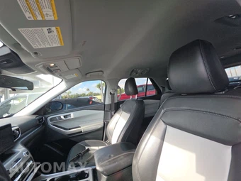 2022 Ford Explorer XLT – miniatura 17