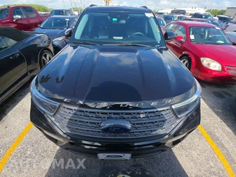2022 Ford Explorer XLT – miniatura 2