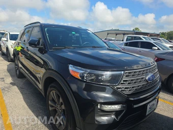 2022 Ford Explorer XLT – miniatura 3