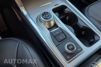 2022 Ford Explorer XLT - miniatura 30