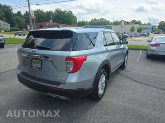 2022 Ford Explorer XLT - miniatura 3