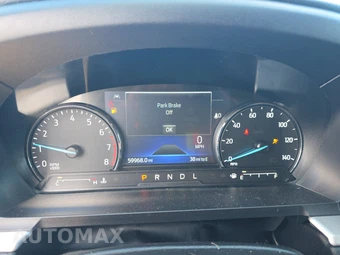 2022 Ford Explorer XLT – miniatura 12