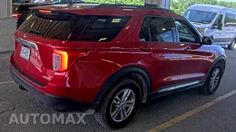 2022 Ford Explorer XLT – miniatura 4
