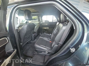 2022 Ford Explorer XLT - miniatura 13
